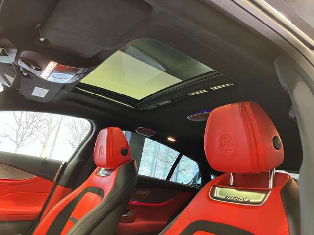 MERCEDES AMG GT 4D coupe