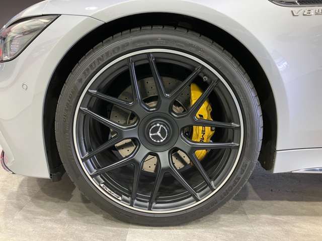 MERCEDES AMG GT 4D coupe