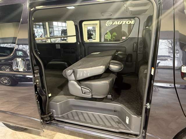 REGIUSACE van 4WD
