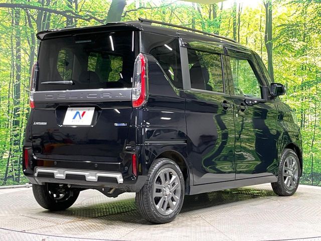 DELICA MINI