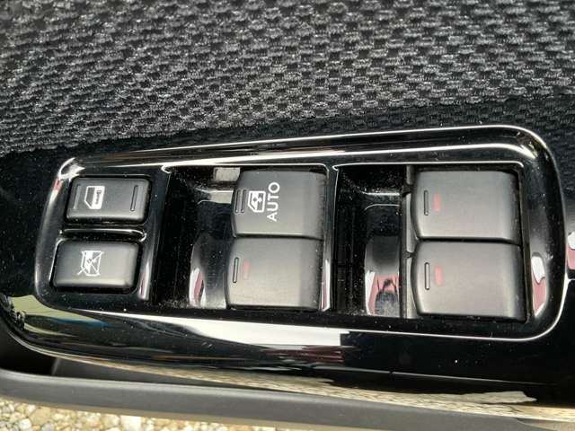 EXIGA CROSSOVER 7