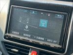 VOXY HYBRID