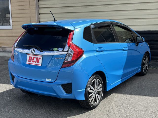 FIT HYBRID