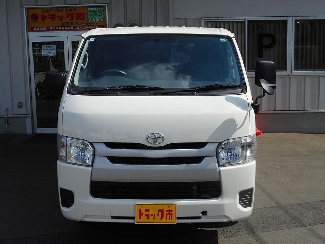 HIACE van 4WD