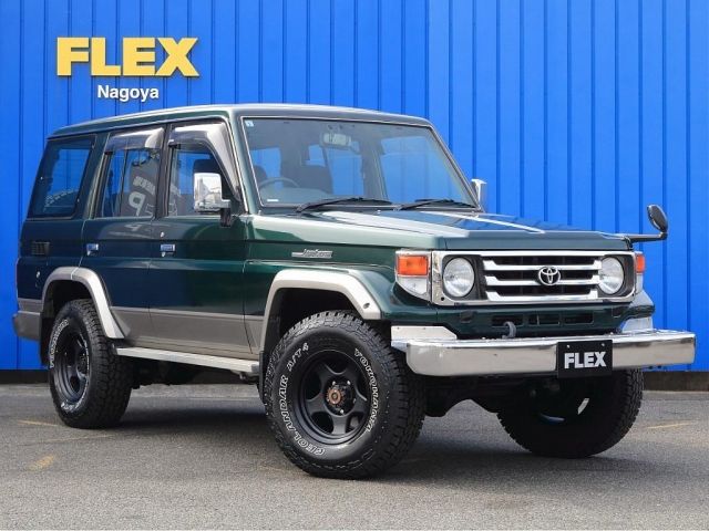 LANDCRUISER van