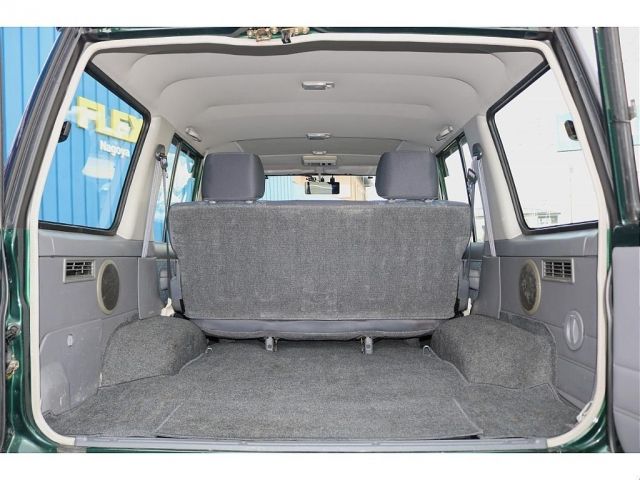 LANDCRUISER van
