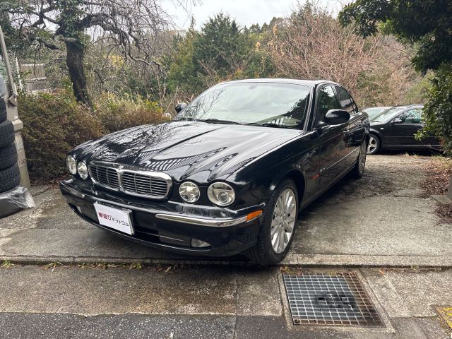 JAGUAR XJseries sedan