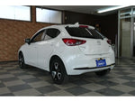 MAZDA2