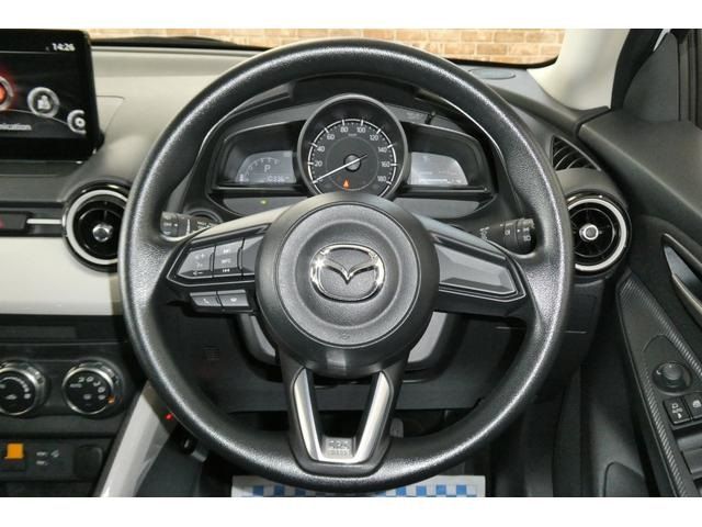 MAZDA2