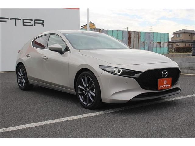 MAZDA3 FASTBACK