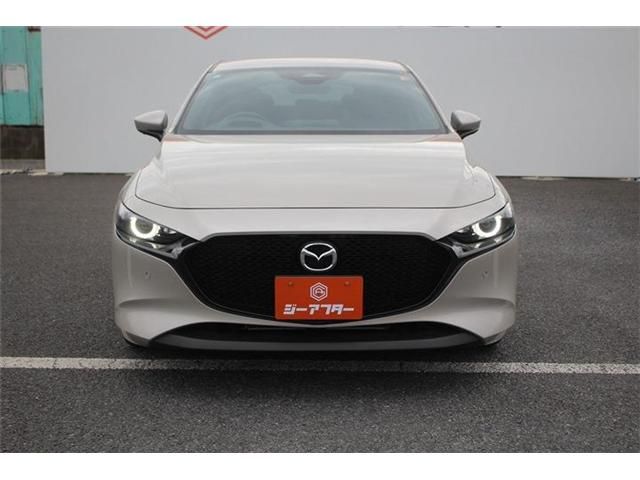 MAZDA3 FASTBACK