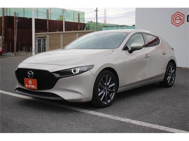 MAZDA3 FASTBACK