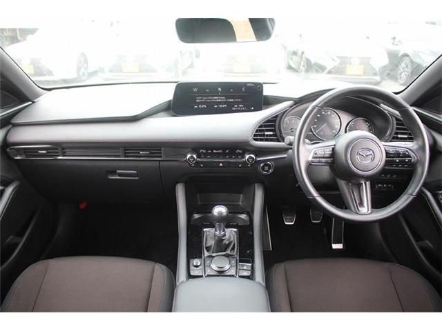 MAZDA3 FASTBACK