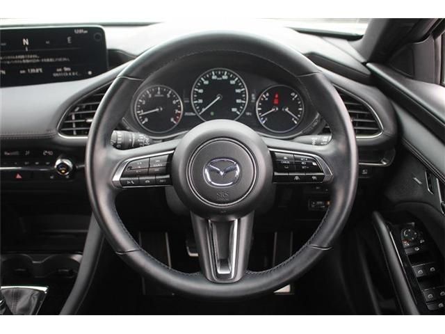MAZDA3 FASTBACK
