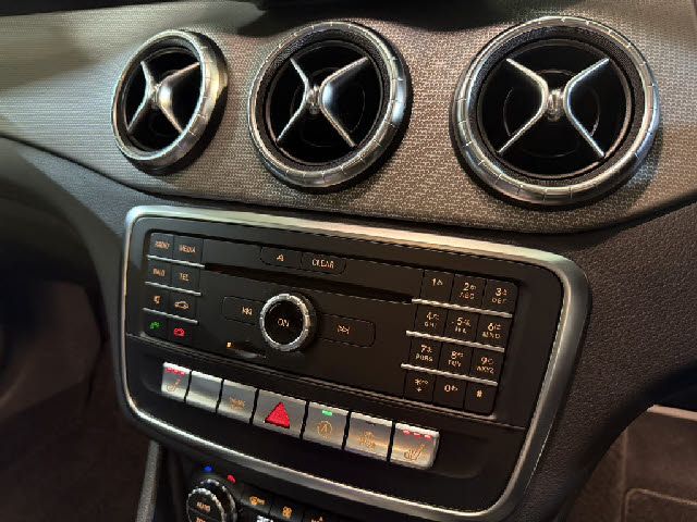 MERCEDES BENZ CLA Shooting Brake