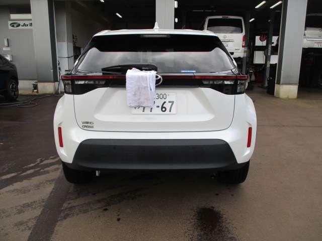 YARIS CROSS