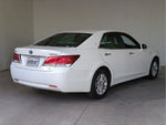 CROWN sedan