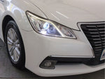 CROWN sedan