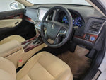 CROWN sedan