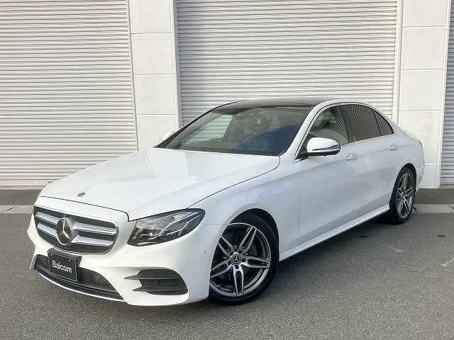 MERCEDES BENZ E class sedan