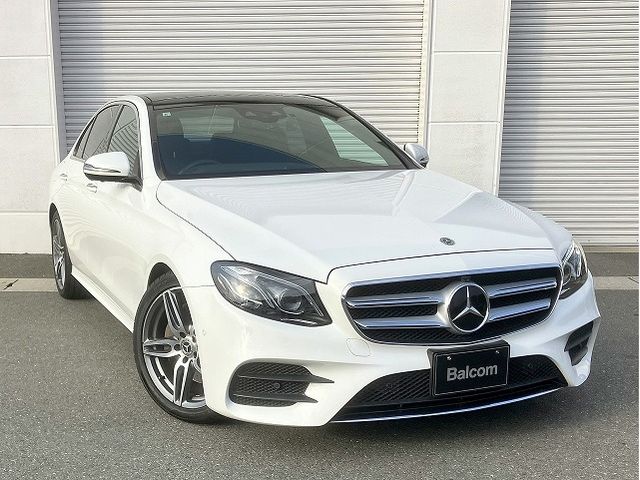MERCEDES BENZ E class sedan