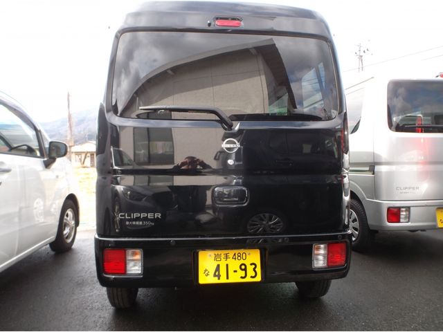 CLIPPER van