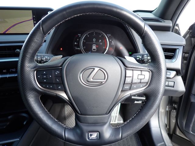 LEXUS UX200
