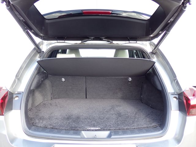 LEXUS UX200