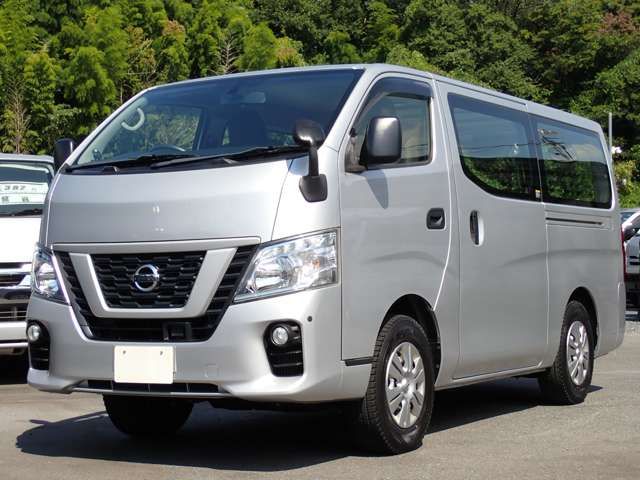 NV350 CARAVAN 4WD