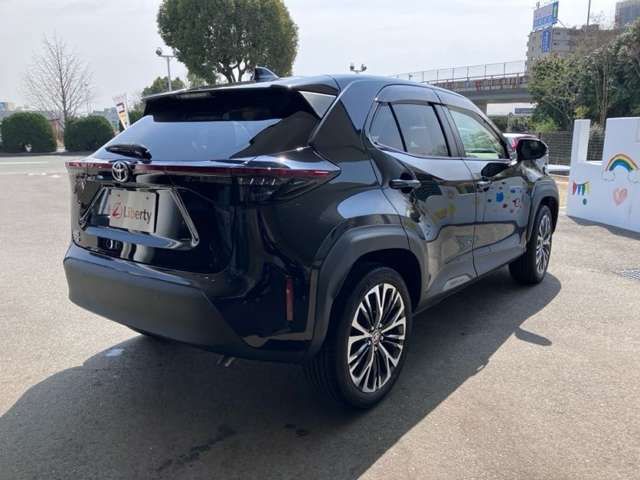 YARIS CROSS