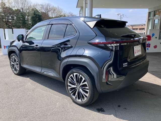 YARIS CROSS