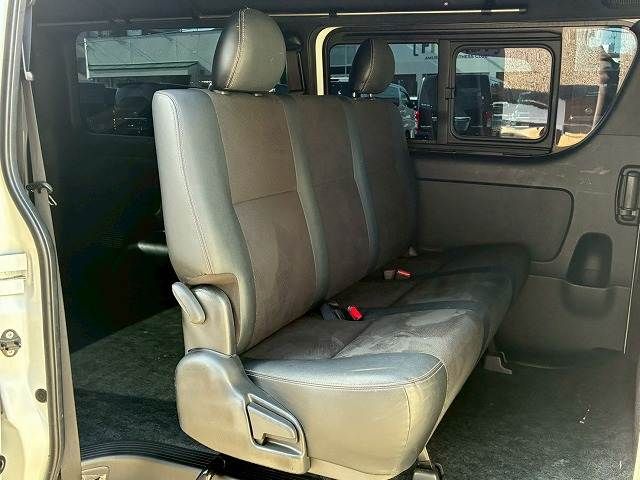 HIACE van 2WD