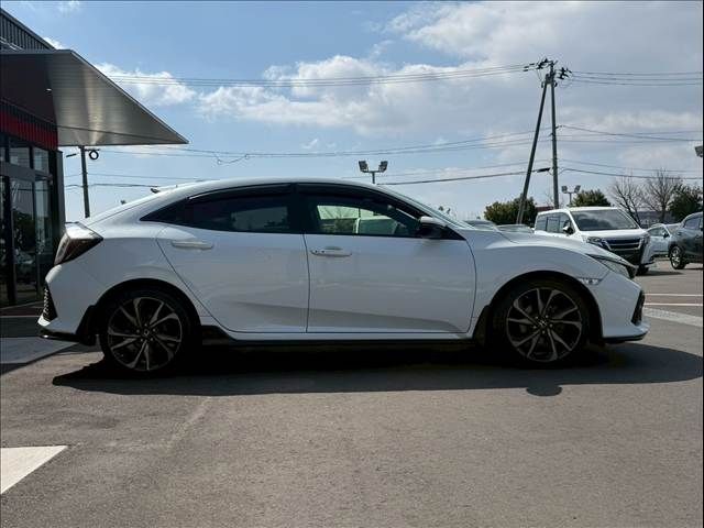 CIVIC hatchback