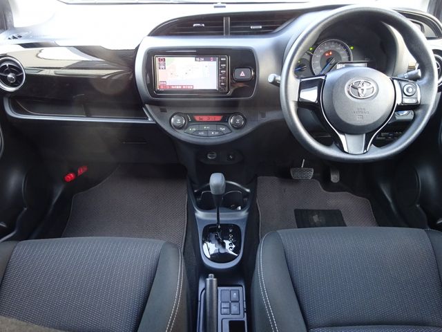 VITZ HYBRID
