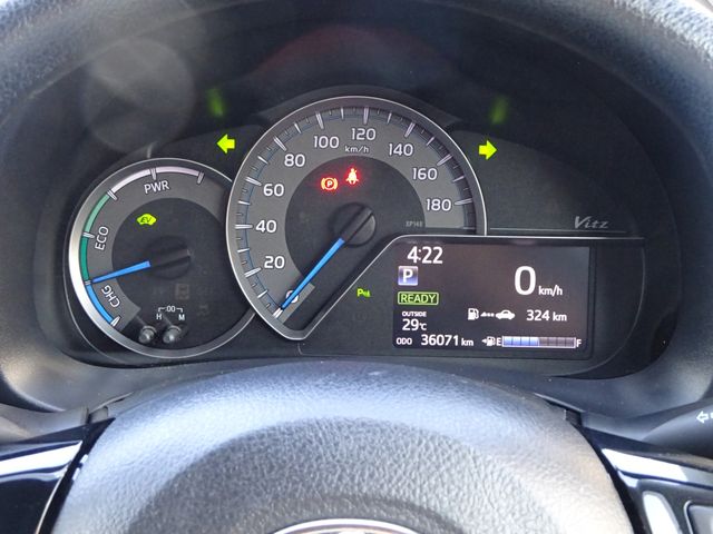 VITZ HYBRID