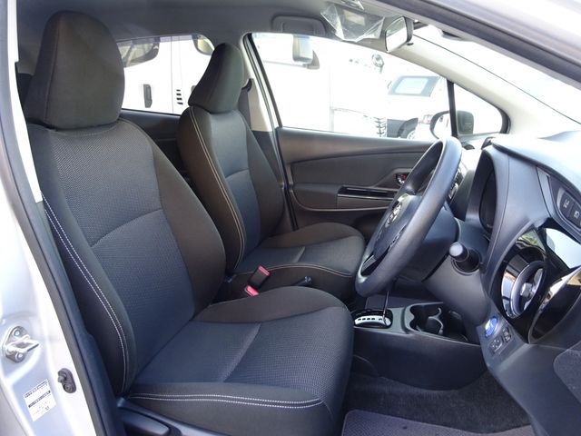 VITZ HYBRID