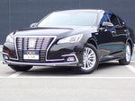 CROWN sedan hybrid