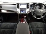 CROWN sedan hybrid