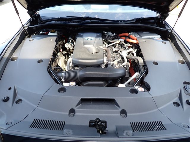 CROWN sedan hybrid