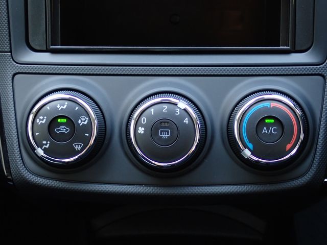 COROLLA AXIO