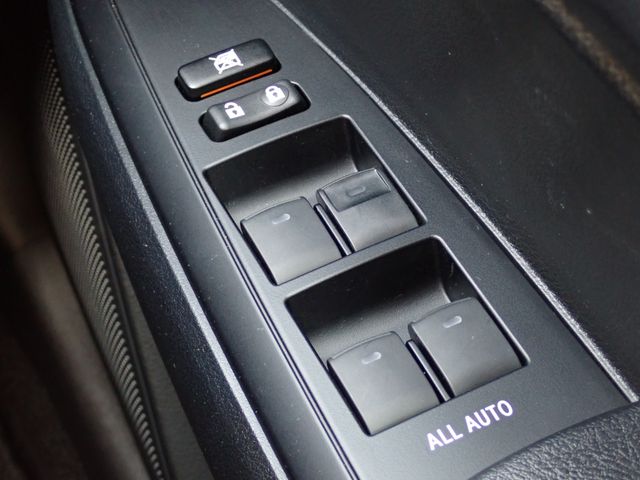 COROLLA AXIO