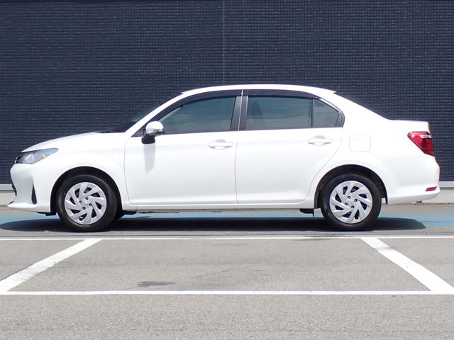 COROLLA AXIO
