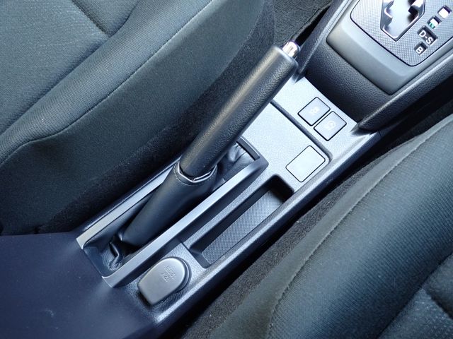 COROLLA AXIO