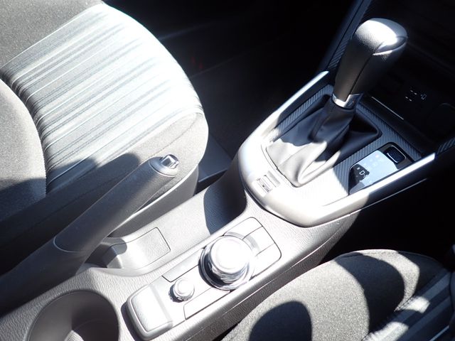 MAZDA2