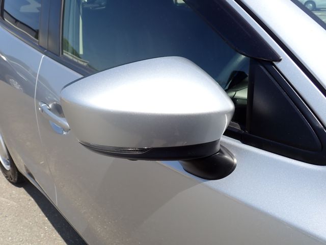 MAZDA2