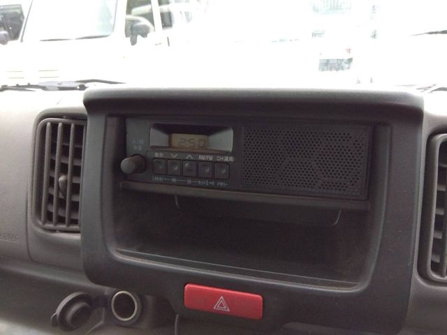 NV100 CLIPPER