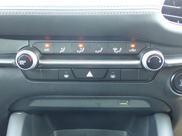MAZDA3 SEDAN