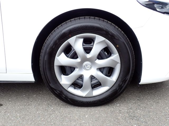 MAZDA3 SEDAN