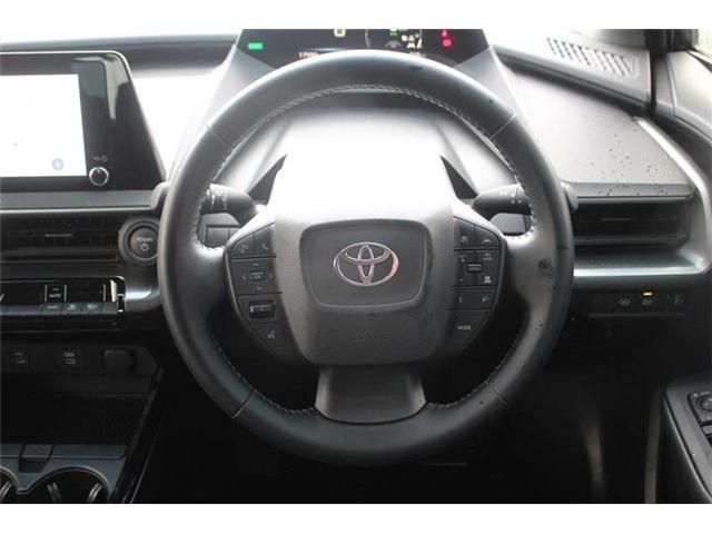 PRIUS 4WD