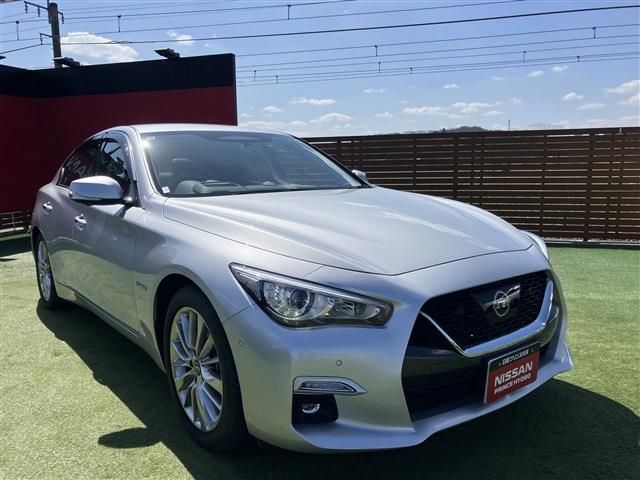 SKYLINE HYBRID 4WD